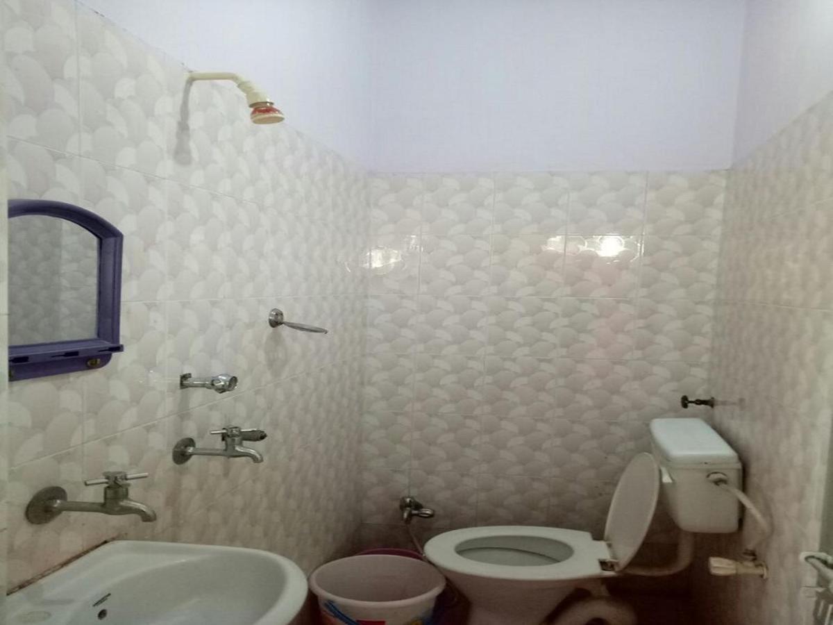Swastik Guest House فاراناسي المظهر الخارجي الصورة